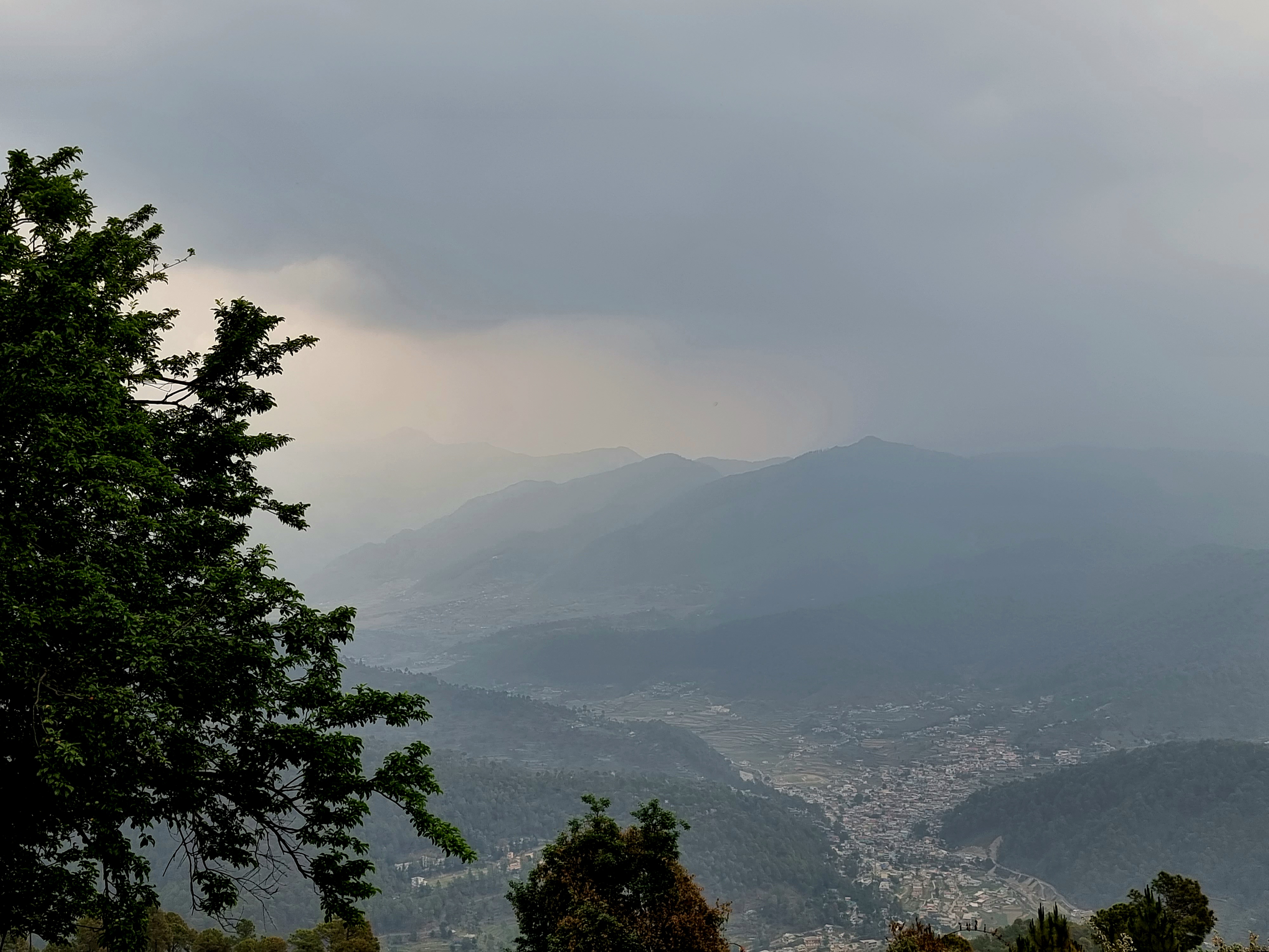 Pre-monsoon mist